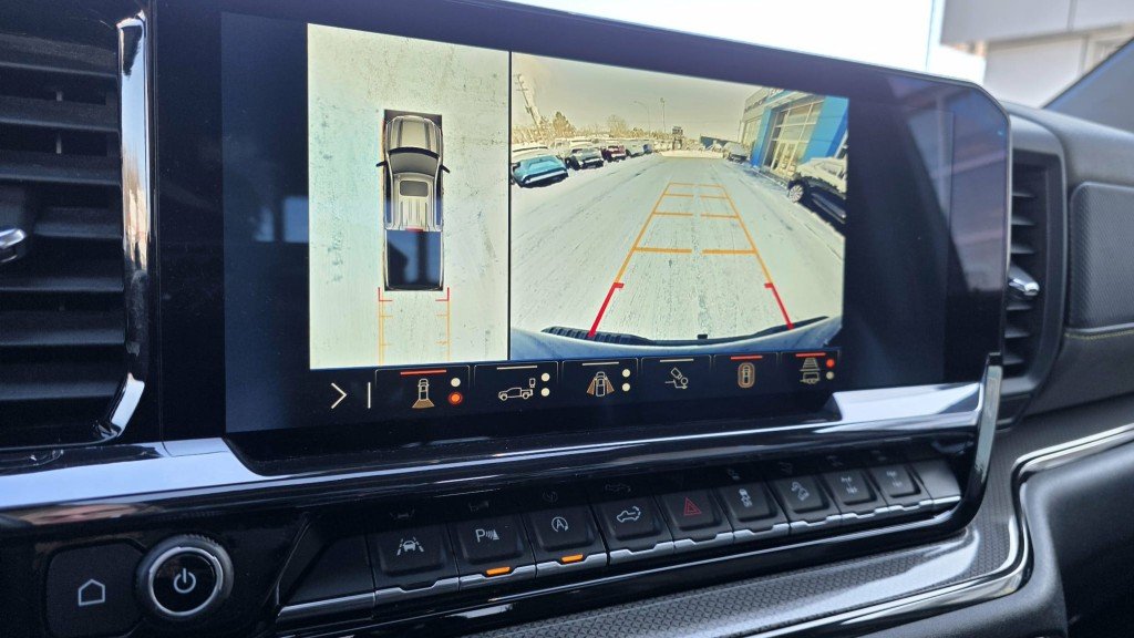 Chevrolet Silverado 1500  2024 à Mont-Laurier, Québec - 37 - w1024h768px