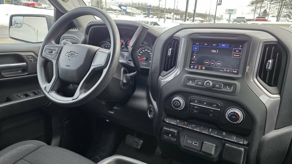 Chevrolet Silverado 1500  2024 à Mont-Laurier, Québec - 21 - w1024h768px