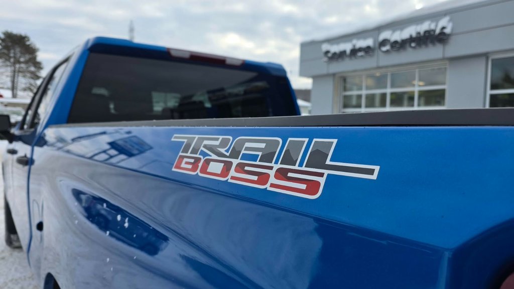 Chevrolet Silverado 1500  2024 à Mont-Laurier, Québec - 13 - w1024h768px