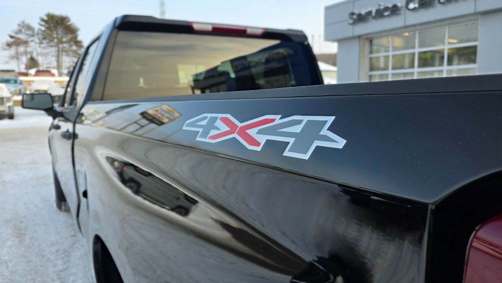 Chevrolet Silverado 1500  2024 à Mont-Laurier, Québec - 13 - w1024h768px