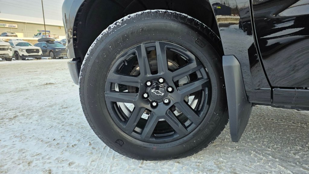 Chevrolet Silverado 1500  2024 à Mont-Laurier, Québec - 15 - w1024h768px