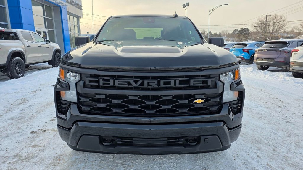 Chevrolet Silverado 1500  2024 à Mont-Laurier, Québec - 2 - w1024h768px