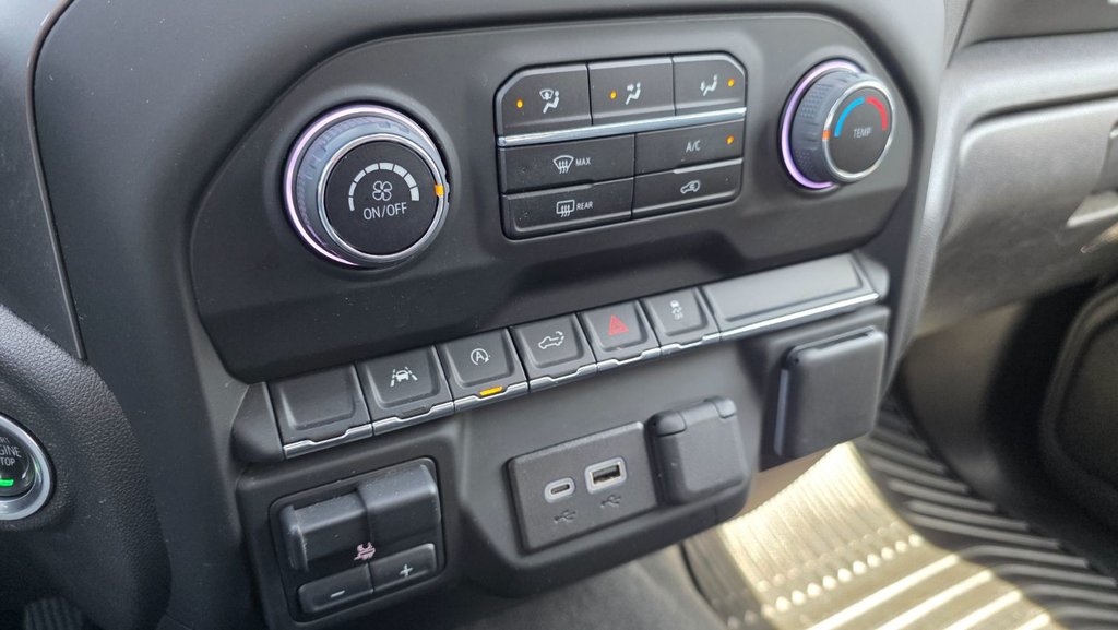 2024 Chevrolet Silverado 1500 in Mont-Laurier, Quebec - 28 - w1024h768px