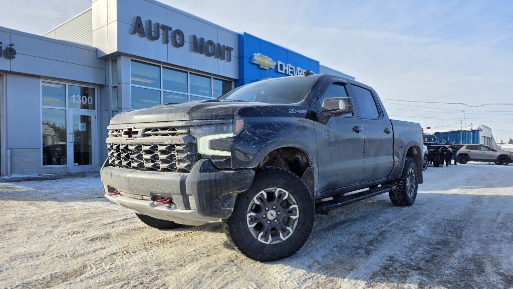 Chevrolet Silverado 1500  2024 à Mont-Laurier, Québec - 1 - w1024h768px