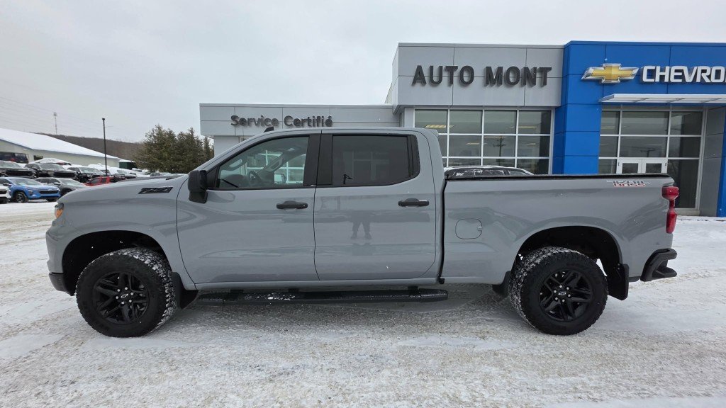 Chevrolet Silverado 1500  2024 à Mont-Laurier, Québec - 15 - w1024h768px