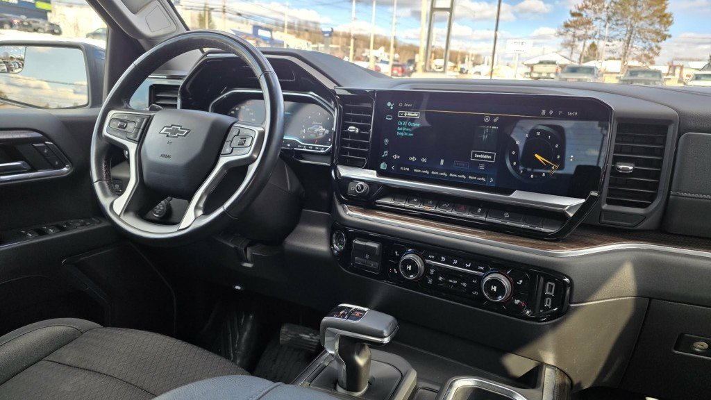 2024 Chevrolet Silverado 1500 in Mont-Laurier, Quebec - 21 - w1024h768px