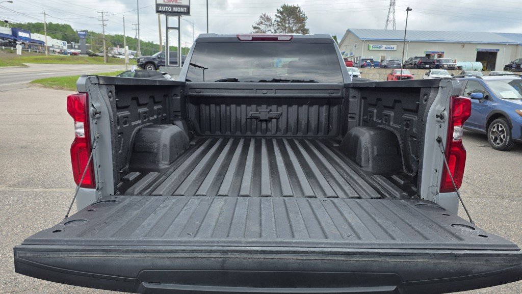 Chevrolet Silverado 1500  2024 à Mont-Laurier, Québec - 10 - w1024h768px