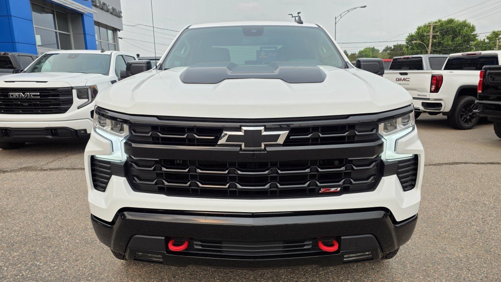 2024 Chevrolet Silverado 1500 in Mont-Laurier, Quebec - 2 - w1024h768px