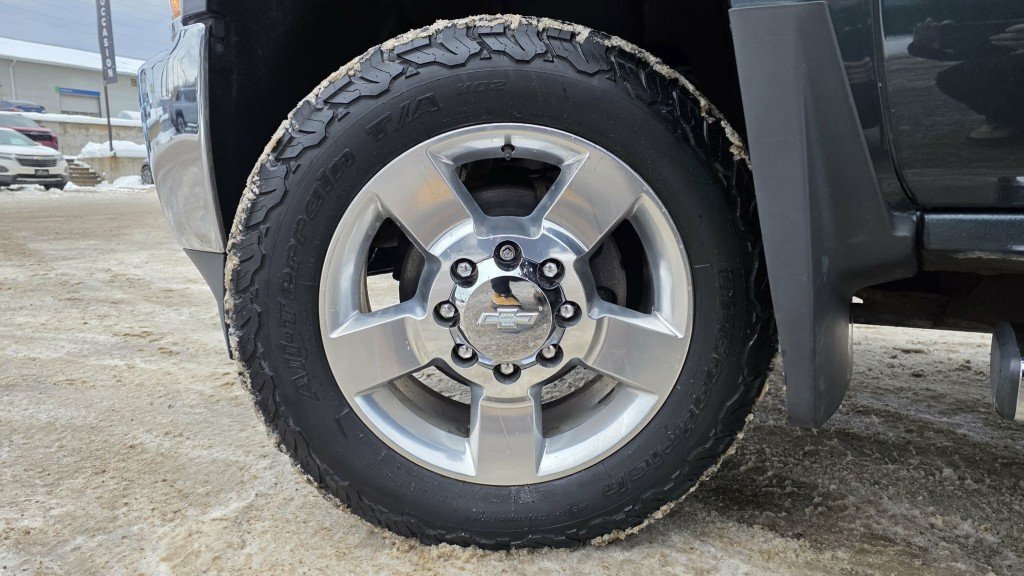 2019 Chevrolet Silverado 2500 in Mont-Laurier, Quebec - 15 - w1024h768px