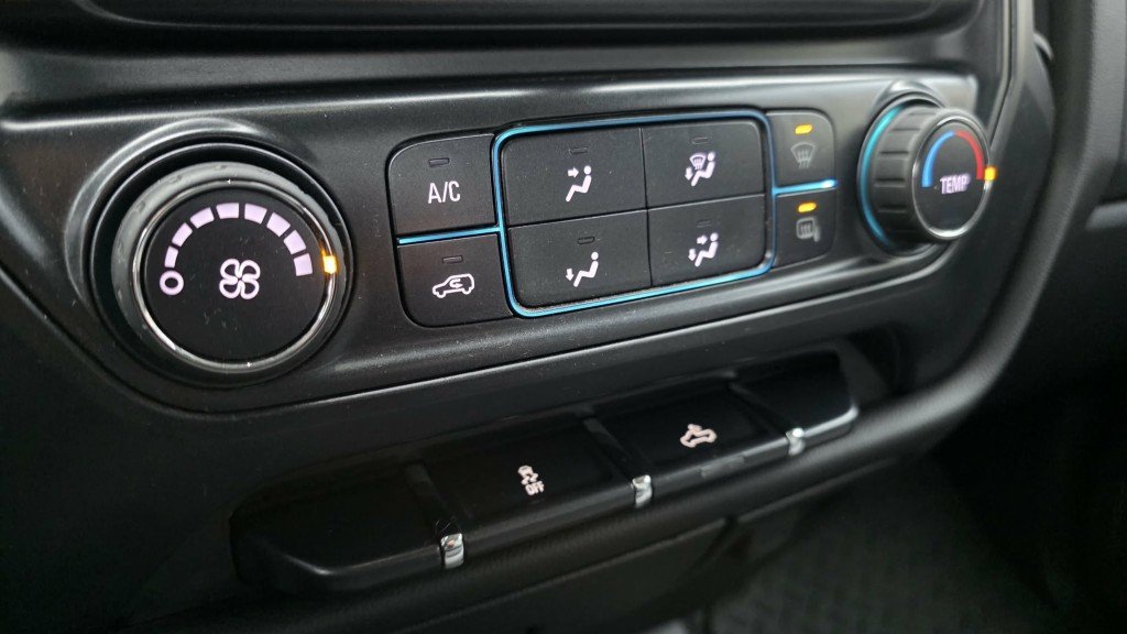 2019 Chevrolet Silverado 2500 in Mont-Laurier, Quebec - 30 - w1024h768px