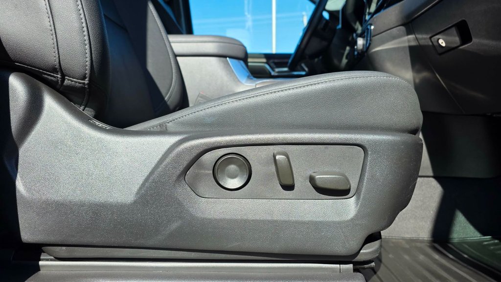 Chevrolet Silverado 2500 HD  2024 à Mont-Laurier, Québec - 24 - w1024h768px