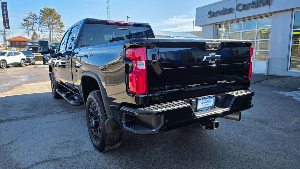 Chevrolet Silverado 2500 HD  2024 à Mont-Laurier, Québec - 12 - w1024h768px