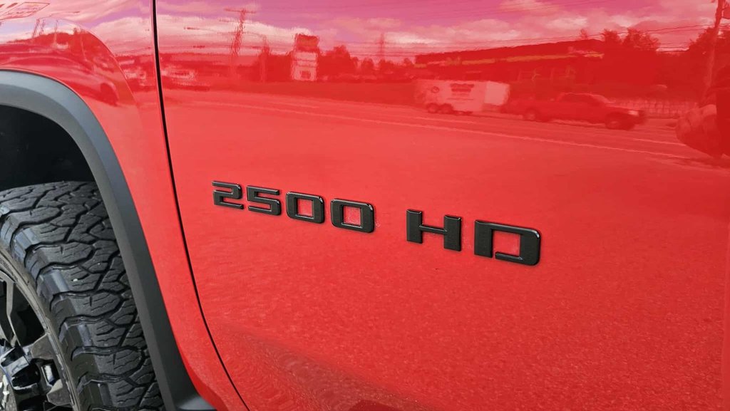 2025 Chevrolet Silverado 2500 in Mont-Laurier, Quebec - 15 - w1024h768px