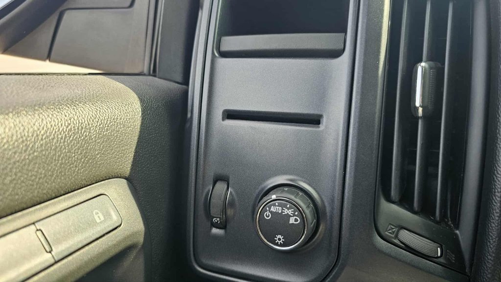 2016 Chevrolet Silverado 1500 in Mont-Laurier, Quebec - 19 - w1024h768px