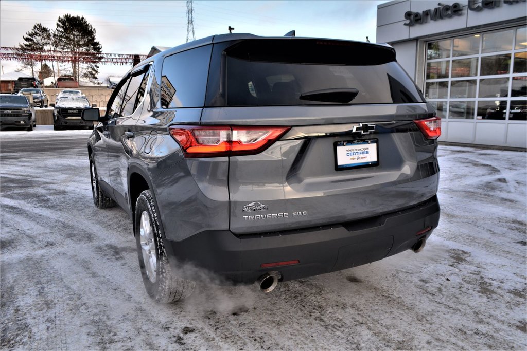 2021 Chevrolet TRAVERSE LS AWD in Mont-Laurier, Quebec - 14 - w1024h768px