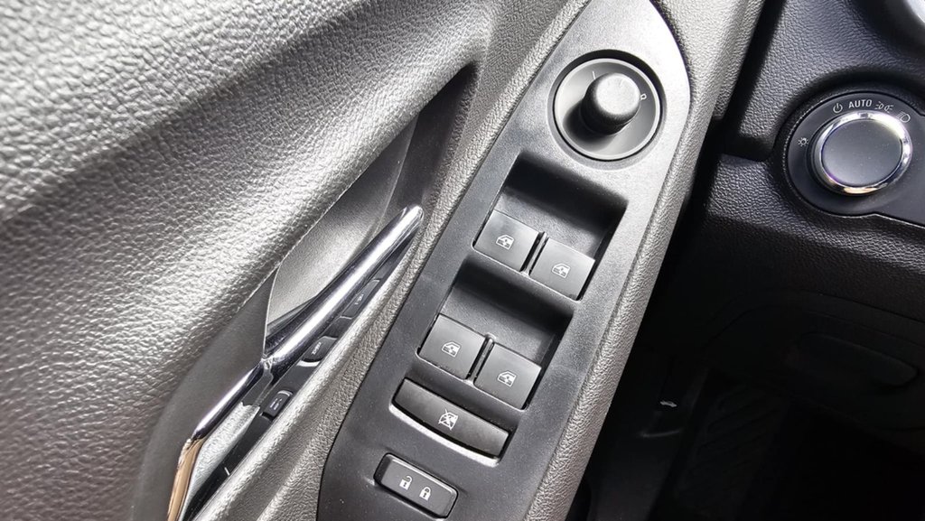 Chevrolet Trax  2016 à Mont-Laurier, Québec - 21 - w1024h768px