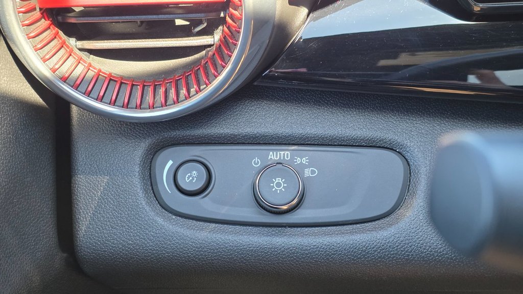 2024 Chevrolet Trax in Mont-Laurier, Quebec - 24 - w1024h768px