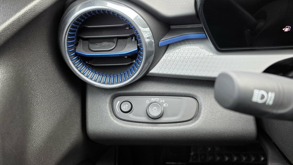 Chevrolet TRAX  2025 à Mont-Laurier, Québec - 25 - w1024h768px