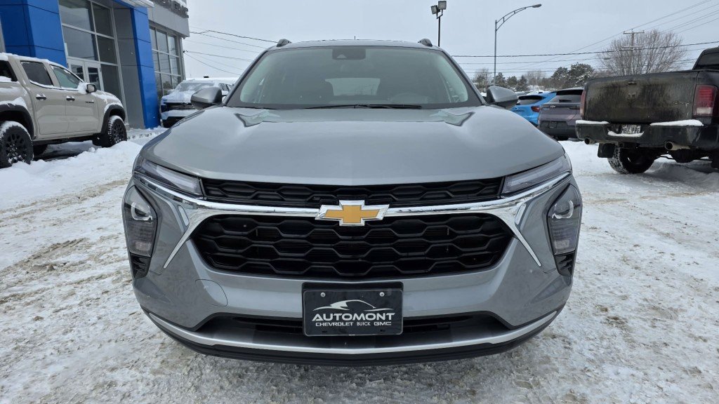 Chevrolet TRAX  2025 à Mont-Laurier, Québec - 2 - w1024h768px