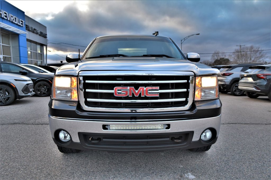 GMC Sierra 1500  2013 à Mont-Laurier, Québec - 2 - w1024h768px