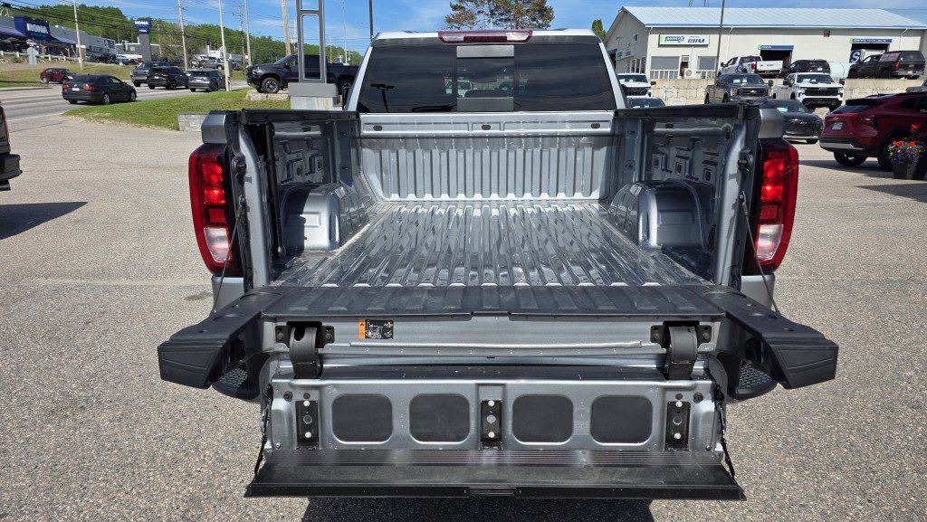 2024 GMC Sierra 1500 in Mont-Laurier, Quebec - 10 - w1024h768px