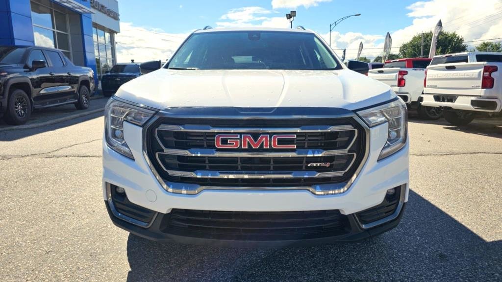 2024 GMC Terrain in Mont-Laurier, Quebec - 2 - w1024h768px