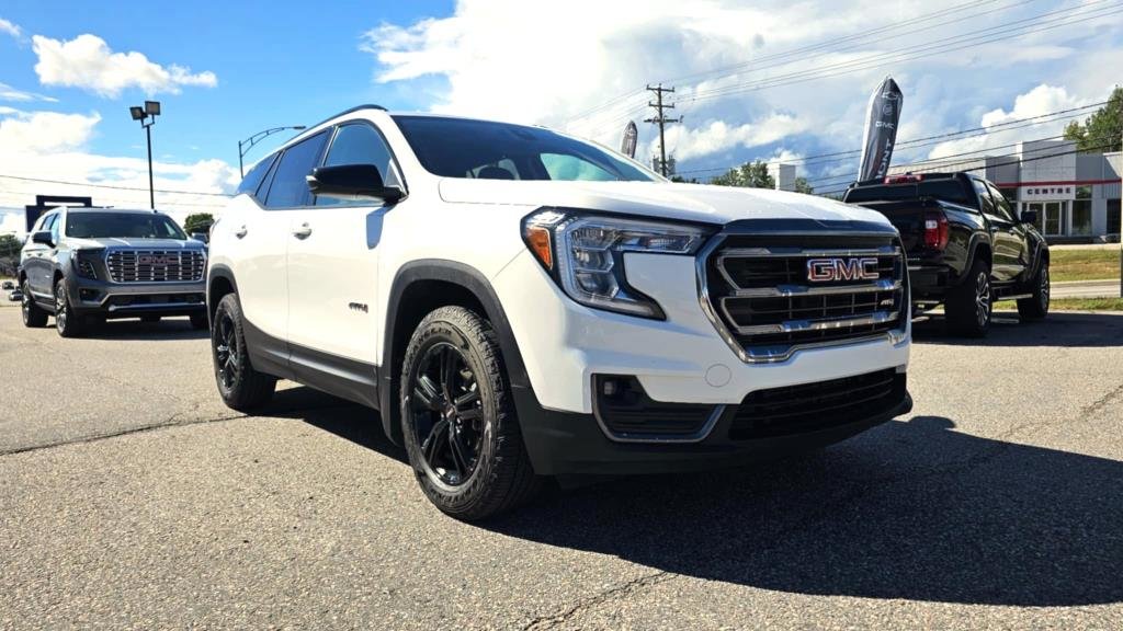 2024 GMC Terrain in Mont-Laurier, Quebec - 3 - w1024h768px