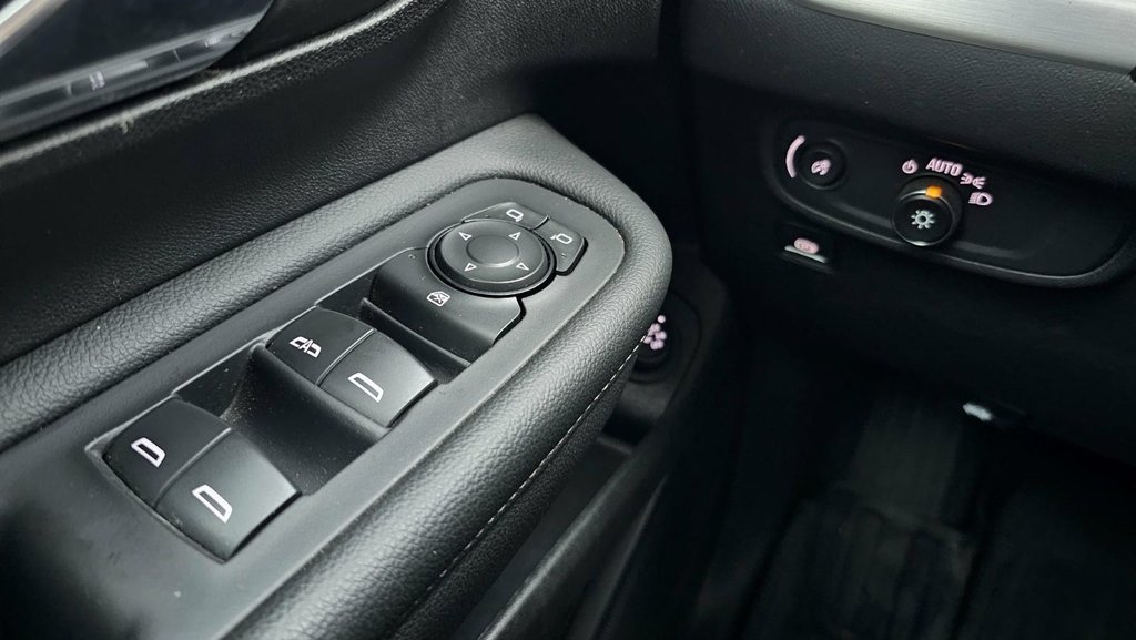 GMC Terrain  2024 à Mont-Laurier, Québec - 25 - w1024h768px