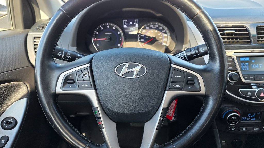 2017 Hyundai Accent in Mont-Laurier, Quebec - 18 - w1024h768px
