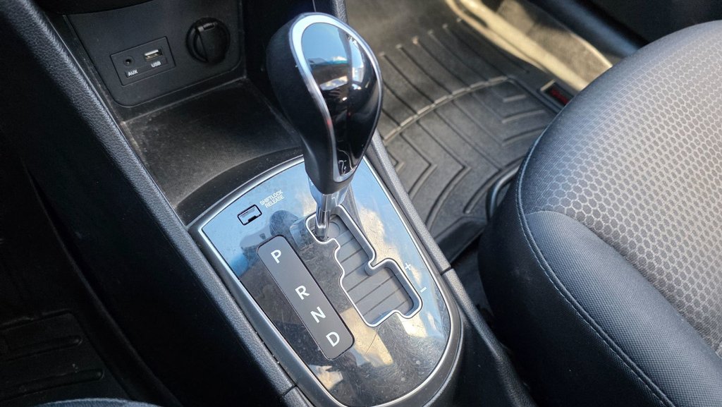 2017 Hyundai Accent in Mont-Laurier, Quebec - 25 - w1024h768px