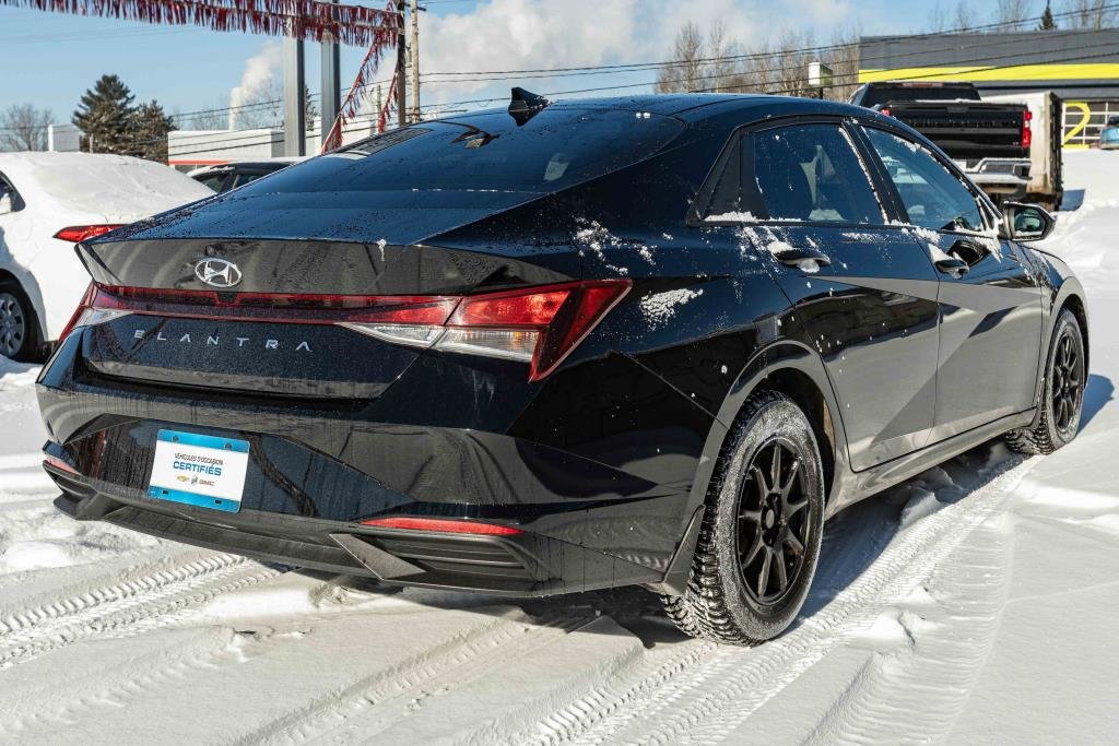 Hyundai Elantra  2022 à Mont-Laurier, Québec - 6 - w1024h768px