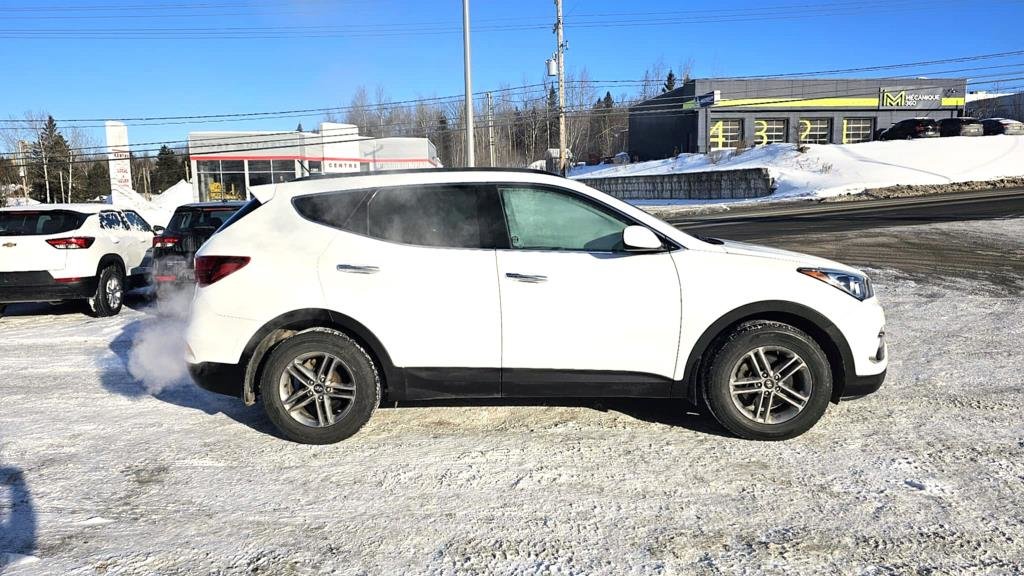 2018 Hyundai Santa Fe in Mont-Laurier, Quebec - 4 - w1024h768px