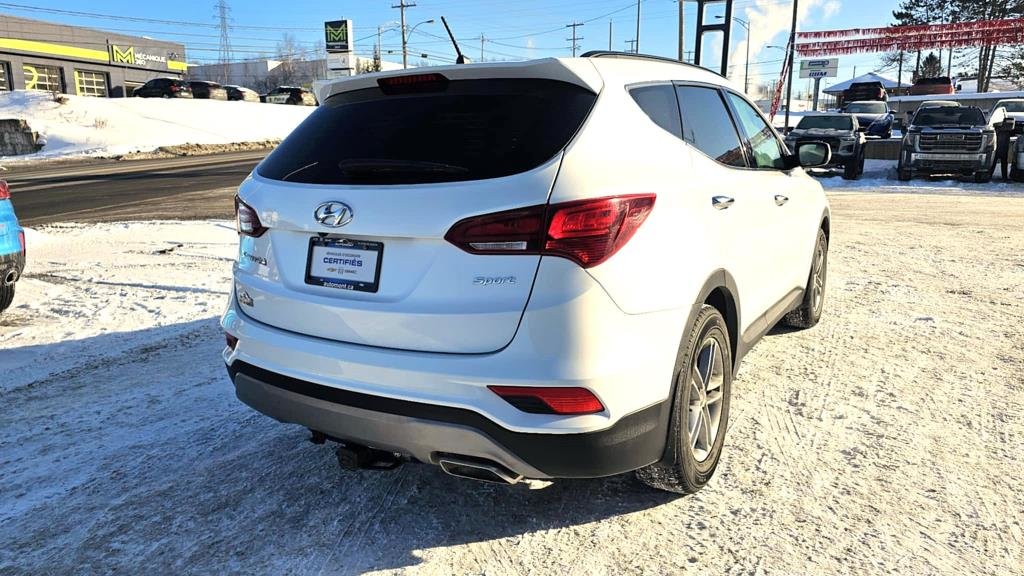 2018 Hyundai Santa Fe in Mont-Laurier, Quebec - 6 - w1024h768px