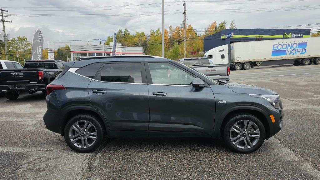 Kia Seltos  2023 à Mont-Laurier, Québec - 4 - w1024h768px