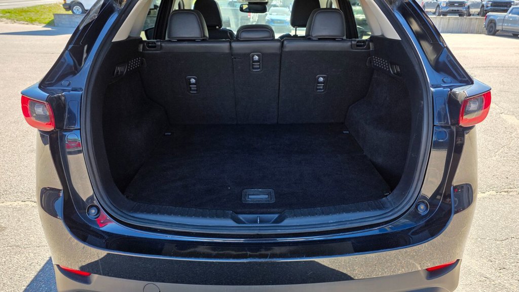 2023 Mazda CX-5 in Mont-Laurier, Quebec - 10 - w1024h768px