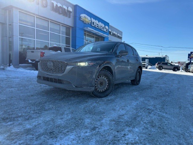 Mazda CX-5  2023 à Mont-Laurier, Québec - 1 - w1024h768px