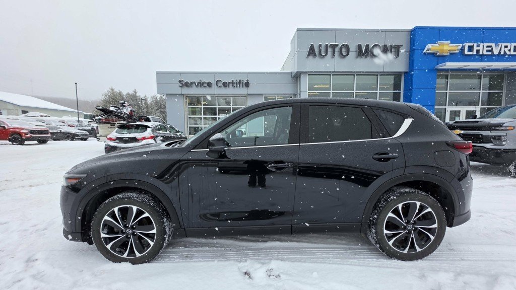 Mazda CX-5  2023 à Mont-Laurier, Québec - 14 - w1024h768px
