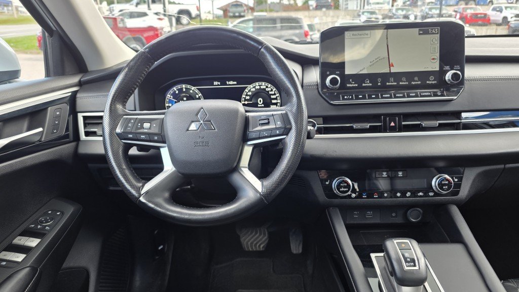 2022 Mitsubishi Outlander in Mont-Laurier, Quebec - 24 - w1024h768px