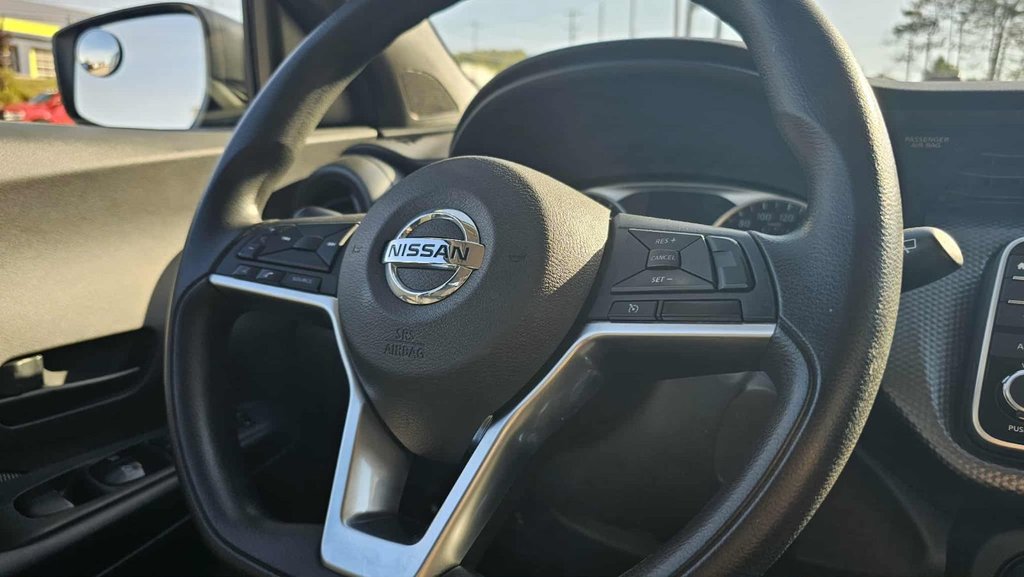 2019 Nissan Kicks in Mont-Laurier, Quebec - 18 - w1024h768px