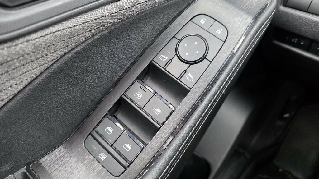 Nissan Rogue  2023 à Mont-Laurier, Québec - 24 - w1024h768px