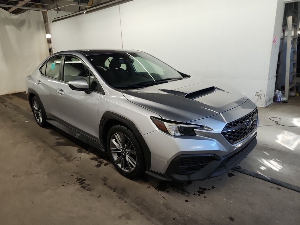 Subaru WRX  2023 à Mont-Laurier, Québec - 1 - w1024h768px