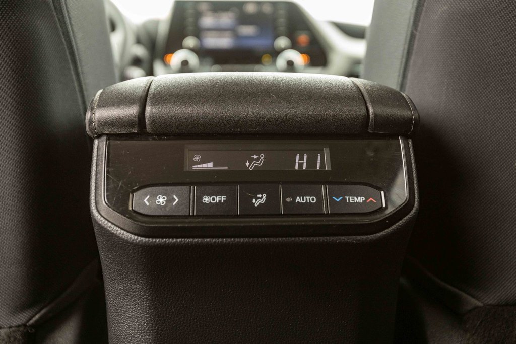 2020 Toyota Highlander in Mont-Laurier, Quebec - 19 - w1024h768px