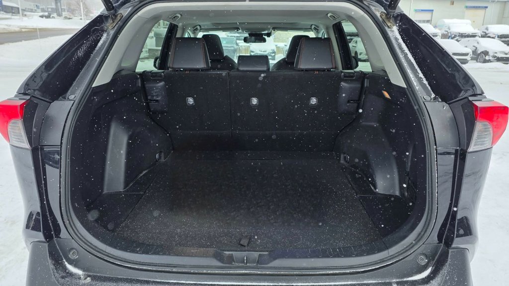 Toyota RAV4  2021 à Mont-Laurier, Québec - 10 - w1024h768px