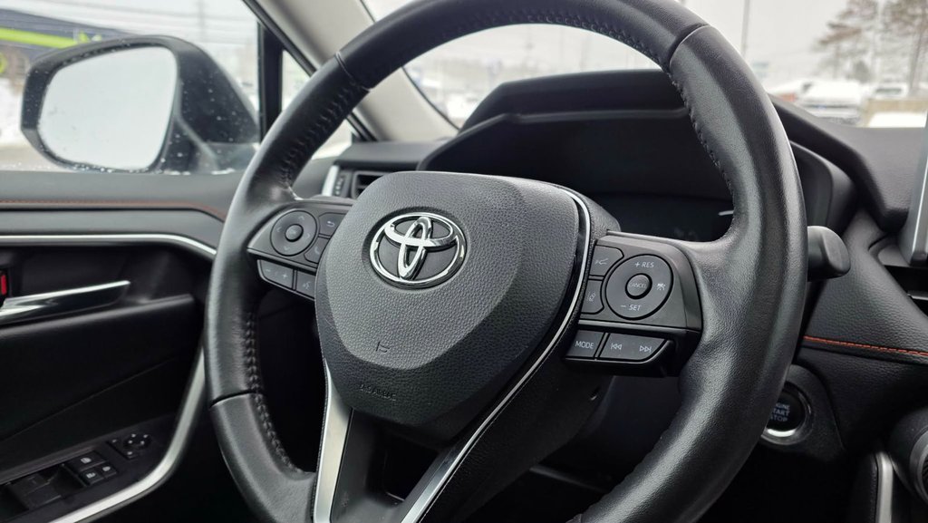 Toyota RAV4  2021 à Mont-Laurier, Québec - 21 - w1024h768px