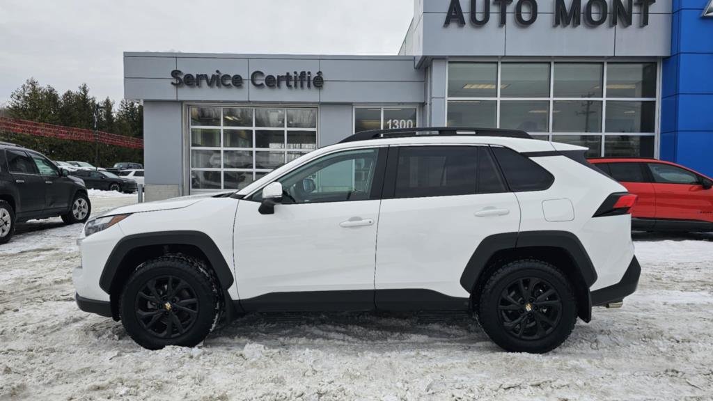 2022 Toyota RAV4 in Mont-Laurier, Quebec - 14 - w1024h768px