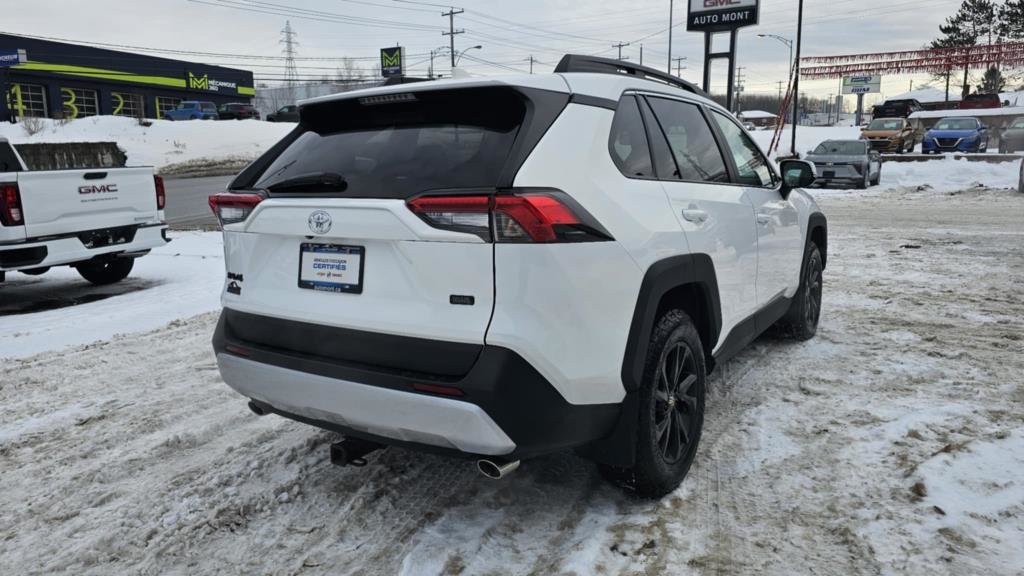 2022 Toyota RAV4 in Mont-Laurier, Quebec - 6 - w1024h768px