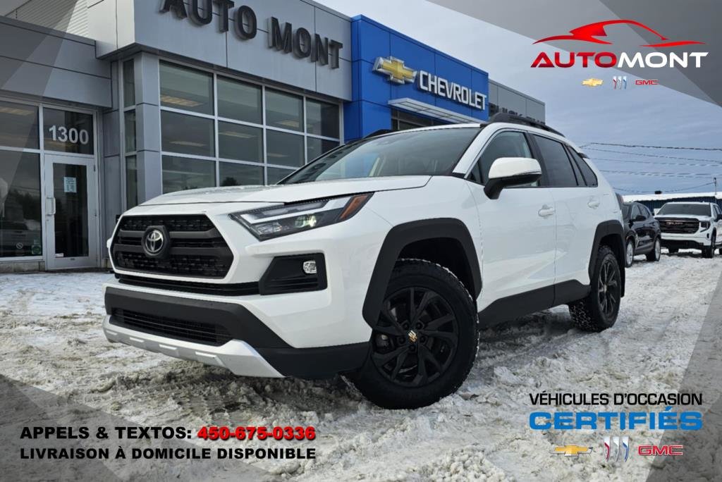 2022 Toyota RAV4 in Mont-Laurier, Quebec - 1 - w1024h768px