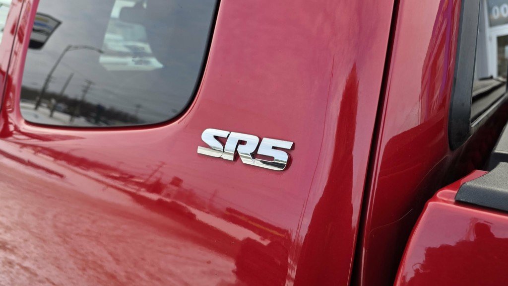 2017 Toyota TACOMA in Mont-Laurier, Quebec - 14 - w1024h768px