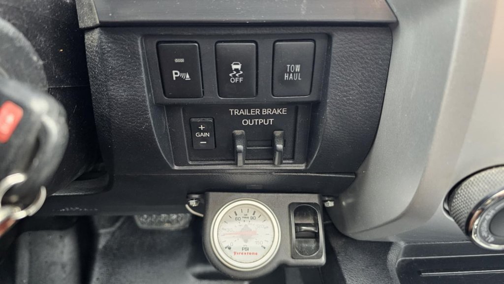 2018 Toyota Tundra in Mont-Laurier, Quebec - 31 - w1024h768px