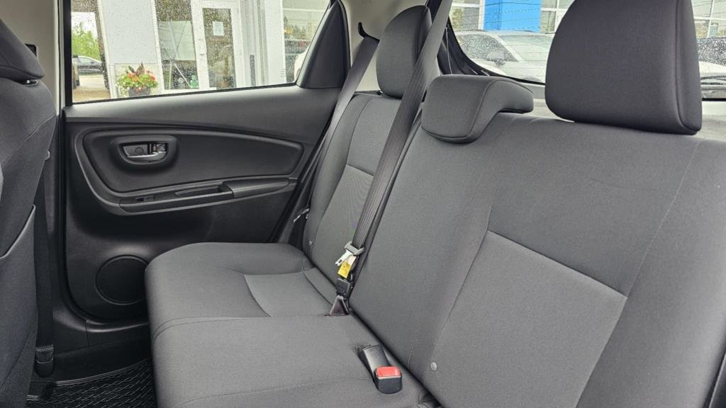 Toyota Yaris 5-dr  2018 à Mont-Laurier, Québec - 15 - w1024h768px